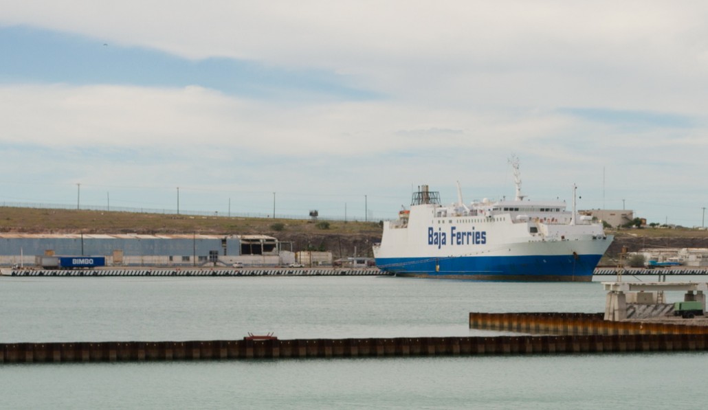 Baja Ferry, route vers la peninsule